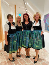 Laden Sie das Bild in den Galerie-Viewer, Motivschürze kurz "Rechende"